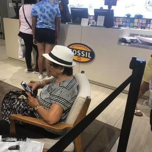 Meet your Posher, Linda